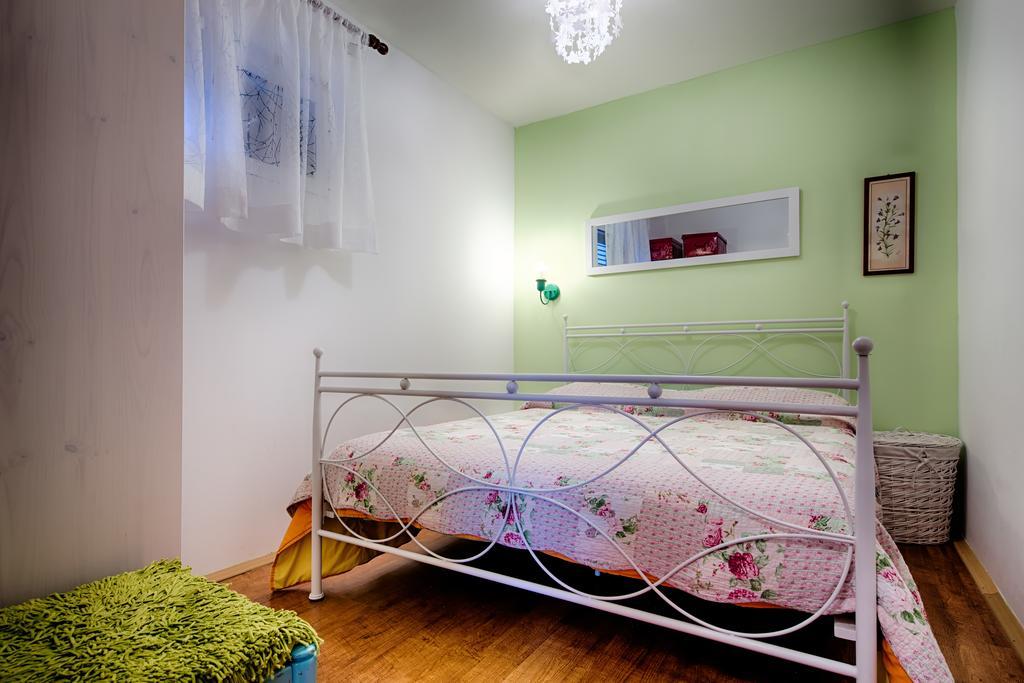 Apartments Popaj Komiza Exterior photo